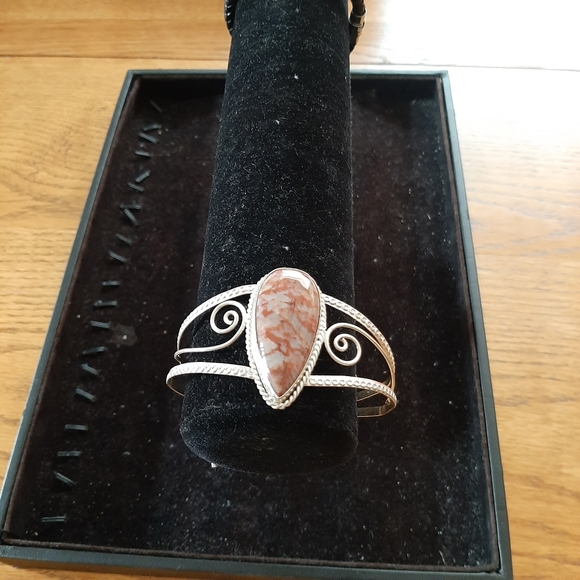 Ladies Jewellery